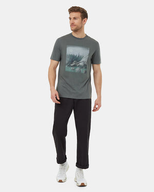 Green-Crew-Neck-Graphic-Shortsleeve-T-Shirt