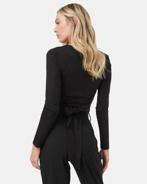 Black-Sustainable-Longsleeve-Wrap