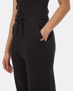 Black-Waffled-High-Rise-Cropped-Pant